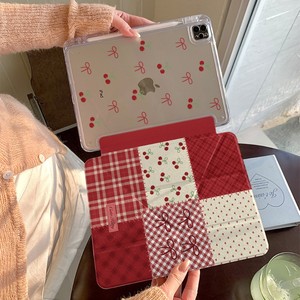 Funda protectora plana con Estampado de cereza a cuadros coreanos para <span class=keywords><strong>iPad</strong></span> <span class=keywords><strong>Air</strong></span> 10th Generation <span class=keywords><strong>y</strong></span> <span class=keywords><strong>Mini</strong></span> 6 con ranura para bolígrafo 2024 <span class=keywords><strong>Y</strong></span> Folding Pro - Product Image 1