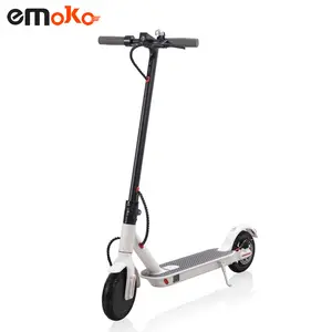 Emoko 8.5 Inch Volwassenen Eu Magazijn Elektrische Scooter Off Road Snelle Voor T4 Opvouwbare 350W 7.5ah E-Scooter ondersteuning Drop Shipping