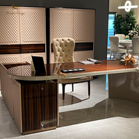 Mobilier bureau Bureau moderne de luxe pour PDG Bureau de direction Bureau ovale en bois massif Ensemble table et chaises