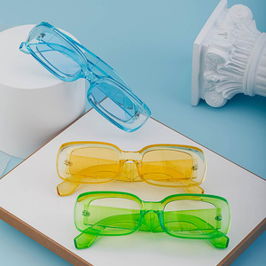 Gafas de Sol Cuadradas Unisex JSD-98025, Montura de PC, Protección UV400, Montura Completa Clase 2, Diseño Moderno - Product Image 4