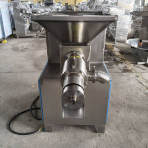 Separador de huesos de carne de gansos y patos de pollo de alta resistencia, deshuesador de aves de corral, máquina separadora de huesos de carne con el mejor precio - Product Image 1