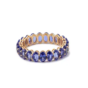 Женское кольцо с золотым сапфиром