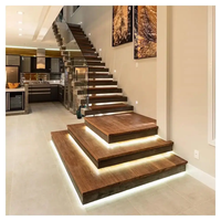 Escalier flottant contemporain sur mesure avec marches en chêne blanc, poutre invisible, escalier droit, escalier flottant intérieur