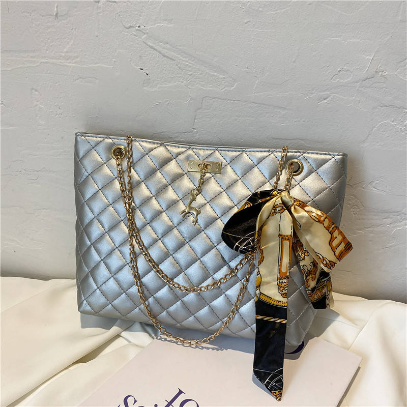 Grande Capacité Designs Foulard En Soie Treillis Noeud Noeud Diamant Chaîne  Femmes Une Épaule Sac Fourre-Tout De Luxe Dames Sacs À Main et Sacs À Main