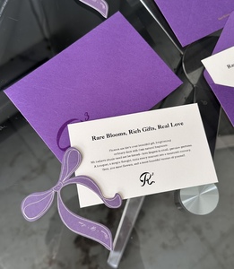Enveloppes et cartes personnalisées haut de gamme avec estampage à chaud et gaufrage dorés - Product Image 5