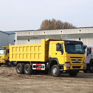 Camion à benne basculante Sinotruk Howo 8x4, 12 pneus, 22 mètres cubes, 25 mètres cubes, 30 <span class=keywords><strong>tonnes</strong></span>, 40 <span class=keywords><strong>tonnes</strong></span>, 50 <span class=keywords><strong>tonnes</strong></span>, Euro 5, camion à benne basculante diesel lourd - Product Image 2