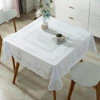 Couverture de table en dentelle de PVC bon marché en gros Nappe non tissée imprimée carrée imperméable et résistante aux taches pour la fête de Noël