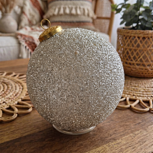 Boule de Noël Moderne de Haute Qualité avec Impression UV Pailletée, Décoration Festive Ronde en Plastique à Suspendre, Argent et Or - Product Image 1