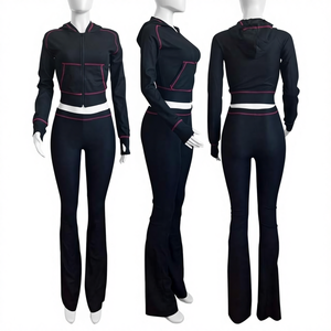 Ensemble de vêtements de sport d'hiver deux pièces pour femmes avec logo personnalisé Pantalon évasé Sweat-shirt Style rétro Motif uni Tenue décontractée Athleisure - Product Image 1