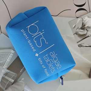 Trousse de maquillage en néoprène de haute qualité Sac de voyage étanche avec logo en silicone 3D - Product Image 2