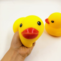 Jouet Squishy Canard Jaune en Caoutchouc Souple, Vente en Gros Usine, Jouet Anti-Anxiété à Presser, Jouet Mignon Animal Anti-Stress