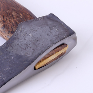 Martillo industrial con mango de madera para extinción de incendios, demolición, apilamiento de leña y corte de árboles en entornos exteriores - Product Image 5