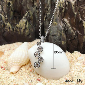 Collana con Ciondolo Creativo per Donne, Elegante Stile Europeo e Americano, Gioiello alla Moda, Idea Regalo - Product Image 2