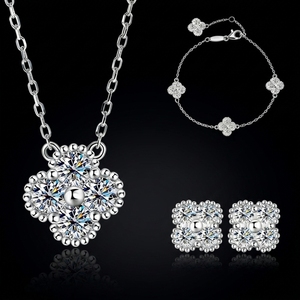 Conjunto de Collar, Pendientes y Pulsera de Plata 925 con Moissanita y Trébol de Cuatro Hojas para Mujer, Certificado de Valoración Nacional, Superventas - Product Image 1