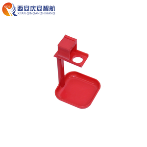 Bebedero <span class=keywords><strong>de</strong></span> Plástico PP <span class=keywords><strong>de</strong></span> Alta Calidad para Aves <span class=keywords><strong>de</strong></span> Corral, Ahorrador <span class=keywords><strong>de</strong></span> Agua, con Taza <span class=keywords><strong>de</strong></span> Goteo para Tubo Cuadrado, Precio <span class=keywords><strong>de</strong></span> Fábrica QZH - Product Image 6