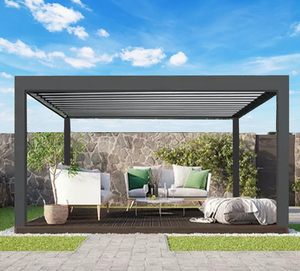Pergola bioclimatique motorisée en aluminium avec toit à lames orientables et rétractables, étanche, résistante au vent, avec drainage intégré pour villa - Product Image 2