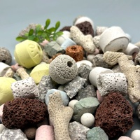 Matériaux filtrants pour aquarium : Charbon actif, Culture bactérienne, Coton purifiant, Boules de nano-bactéries, Anneaux céramiques, Pierre volcanique