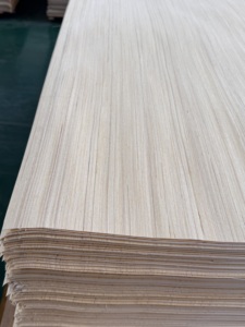 1260mm <span class=keywords><strong>x</strong></span> 3100mm 0.5mm Recon Poplar Veneer tấm độ dày ánh sáng màu vàng thân thiện với sinh thái cho văn phòng phân vùng bàn làm việc khách sạn - Product Image 4