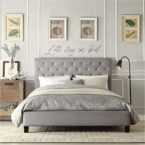 Perabotan Ruang Tamu Kamar Tidur Modern Romantis Mewah Tempat Tidur Kayu Logam dengan Dudukan Naik Ukuran King Queen