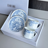 Ensemble tasse et soucoupe à café rétro de style européen, minimaliste et luxueux, en porcelaine fine avec motif étoile porte-bonheur, exquis