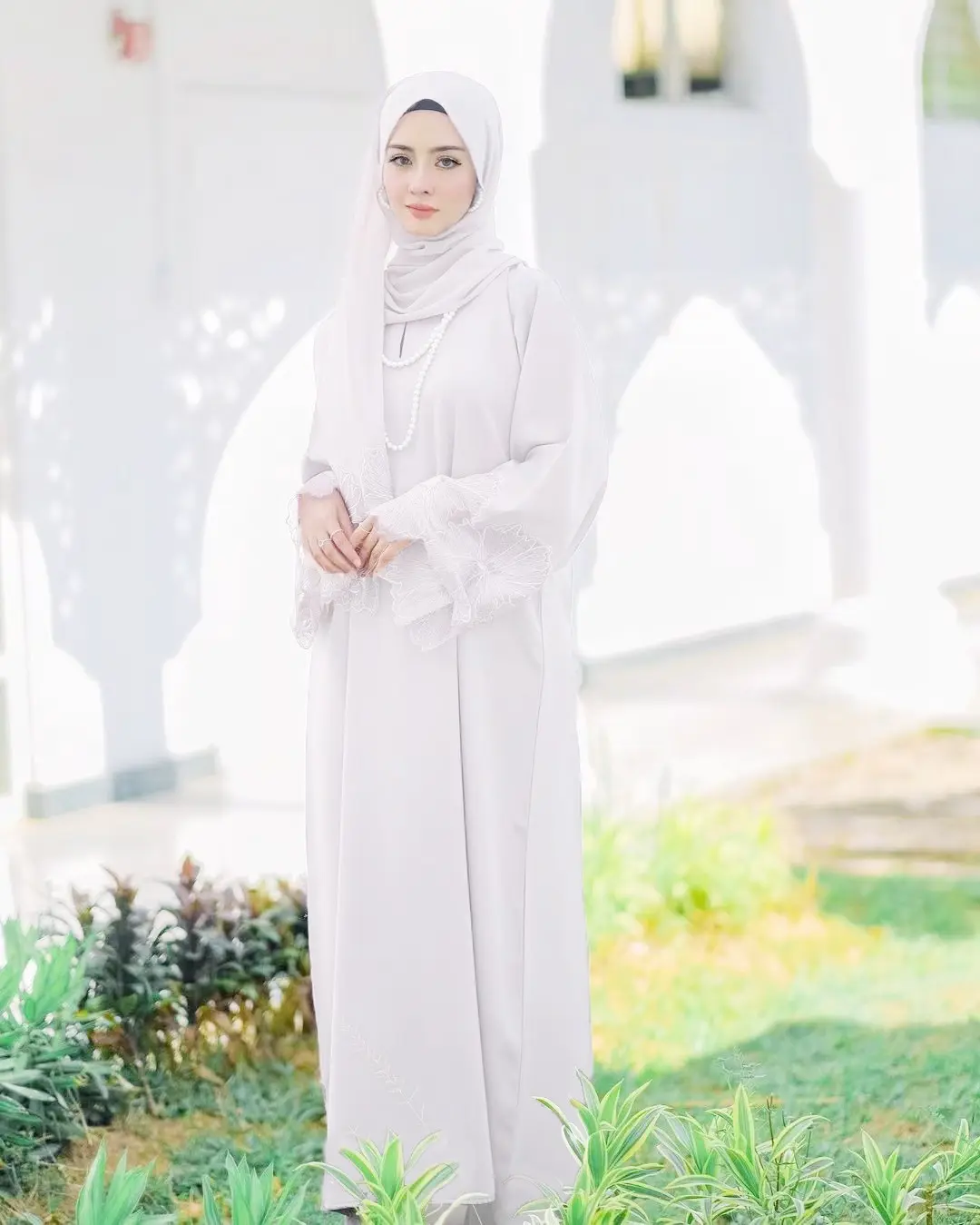 2023 Abaya Dubai Turquía Color sólido Simple Modesto Kaftan Ropa islámica Abaya Vestidos musulmanes con hijab