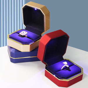 Boîte à bagues de mariage haut de gamme lumière LED proposition Bracelet collier pendentif stockage de bijoux - Product Image 2