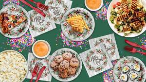 Modern 9 Inches Merry Christmas Decorative Paper <b>Plates</b> for Holiday Parties and Family Gatherings - Product Image 4