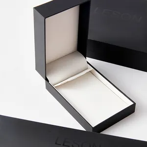 Trung Quốc bán buôn High End tùy chỉnh Luxury đen nhựa hộp đồ trang sức Set đối với phụ nữ