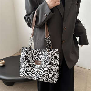 Nuevo Bolso de Mano de Gran Capacidad para Mujer, Bolso de Hombro Informal de Moda - Product Image 5