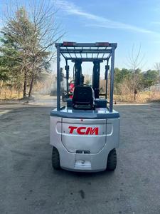 รถยกมือสอง <span class=keywords><strong>TCM</strong></span> ขนาด 2.5 ตัน พร้อมแบตเตอรี่แบบตะกั่ว-กรด ใช้งานได้นาน 3 เมตร สำหรับพื้นที่ขรุขระ เสากระโดงสองตอน - Product Image 5