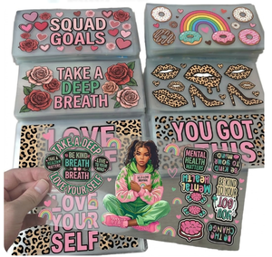 Vinilos 3D UV de moda para transferencia en vasos de globo de nieve de 16 oz, artículos de bebida con impresión por transferencia de agua, dibujos animados personalizados de resina PET - Product Image 1