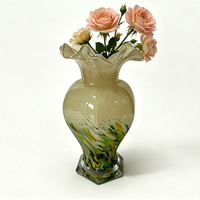 Vase Urne en Verre Soufflé à la Main avec Bord Volanté, Porte-Fleurs en Verre Artistique Coloré avec Pied Carré pour Mariage et Décoration Intérieure