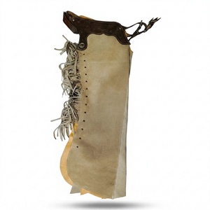 Chaps de Cuero Floral Grabado a Mano Personalizados con Cintura Alta de Ante Transpirable para Hombre - Ropa Profesional de Equitación - Product Image 1