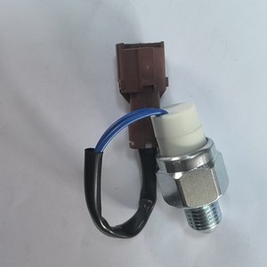 Sensor de aparcamiento 8-98180974-0 para Isuzu 12 V, asistencia de marcha atrás - Product Image 2