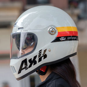 Casco de carreras profesional para todas las estaciones para motocicletas Diseño ligero y ventilado con visera doble Nueva condición - Product Image 5