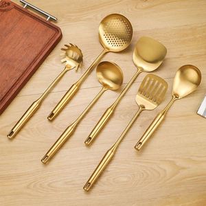 ชุดเครื่องครัวสเตนเลสสตีลคุณภาพสูง Kitchen Master Gold 6 ชิ้น ประกอบด้วยตะหลิว ทัพพี ช้อนตักซุป ตะหลิวพลิกอาหาร ที่คีบอาหาร ทนทาน ใช้กับเครื่องล้างจานได้ - Product Image 3