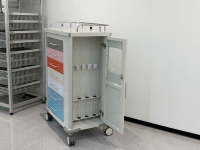 Carro de acero para vías respiratorias estrechas con 7 cajones de colores, gabinete para endoscopios con cerradura, frenos silenciosos y ruedas, carro de anestesia para UCI o uso general
