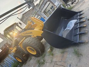 Cargadora de Ruedas Usada LiuGongZL50CN/LongKing 833 855 856 en Venta a Precio Económico - Product Image 4