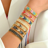Bracelet artisanal en perles Miyuki Delica - Motif arc-en-ciel bohème fleur flèche - Bracelet ajustable pour femme - Grossiste en bijoux