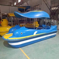 Nouveau design de bateau électrique dauphin en fibre de verre auto-drainant pour 4 personnes pour l'amusement familial et les jeux d'eau Matériau en acier durable