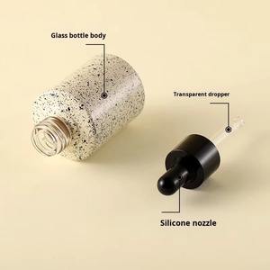 Botella de Vidrio Cilíndrica con Gotero Ecológica de Alta Calidad para Envasado de Suero para el Cuidado de la Piel y Aceites Esenciales, Pedido Mínimo de 100 Piezas - Product Image 4