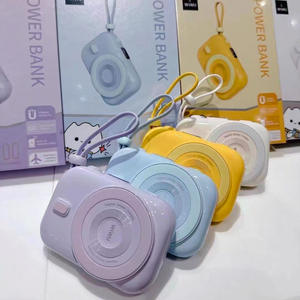 Banco de Energía de Alta Capacidad Gimas con Certificación C, Material de PVC para Aviones, WIWU Little Snail, USB Magnético Inalámbrico de 20W y 10000mAh - Product Image 1