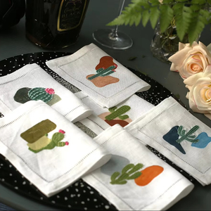 Serviettes de Cocktail en Lin Désertique avec Cactus en Fleur – Serviettes de Boisson Réutilisables 100% Lin Naturel, Design Botanique Écologique - Product Image 1