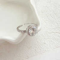 Runder CZ Halo-Ring für Damen Kubischer Zirkonia Verlobungsring Baguette-Kanal Solitär 18K Vergoldete Ringe Schmuck Geschenk