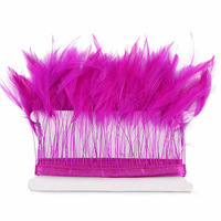 Plumes de coq teintées pour la décoration de chapeaux de carnaval et la confection de mouches, accessoires vestimentaires