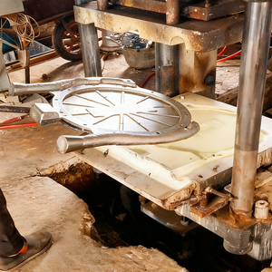 Servizi di Fusione a Gravità Personalizzati Direttamente dalla Fabbrica per Parti in Lega di Alluminio, Ghisa, Acciaio e Bronzo con Alta Precisione - Product Image 1