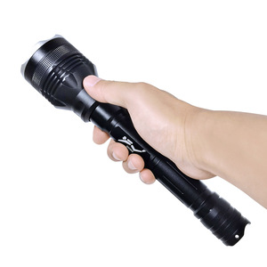 Lampe de plongée XHP70 LED alimentée par 2 piles 18650 pour la plongée en eau profonde et la pêche - Product Image 4