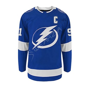 Nueva ropa deportiva personalizada para hombres, ropa de hockey sobre hielo de alta calidad de EE. UU., camiseta de hockey de diseño personalizado, Cresta de equipo sublimada en camisetas de hockey - Product Image 3