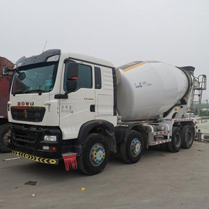 HOWO รถผสมคอนกรีตรถบรรทุกผสมปูนซีเมนต์รถก่อสร้างถนนในชนบท - Product Image 3