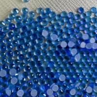 Rhinestone Berkilau Biru Fluoresen 2088 16-Cut Facets dengan Permukaan Datar untuk Seni Kuku, Sepatu, dan Tas
